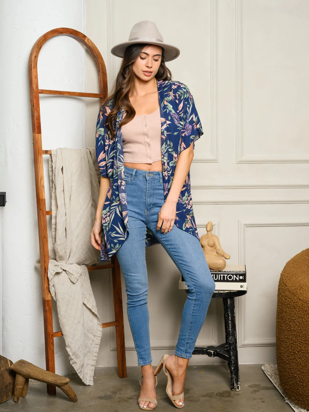 WOMEN'S SHORT SLEEVE FLORAL OPEN CARDIGAN